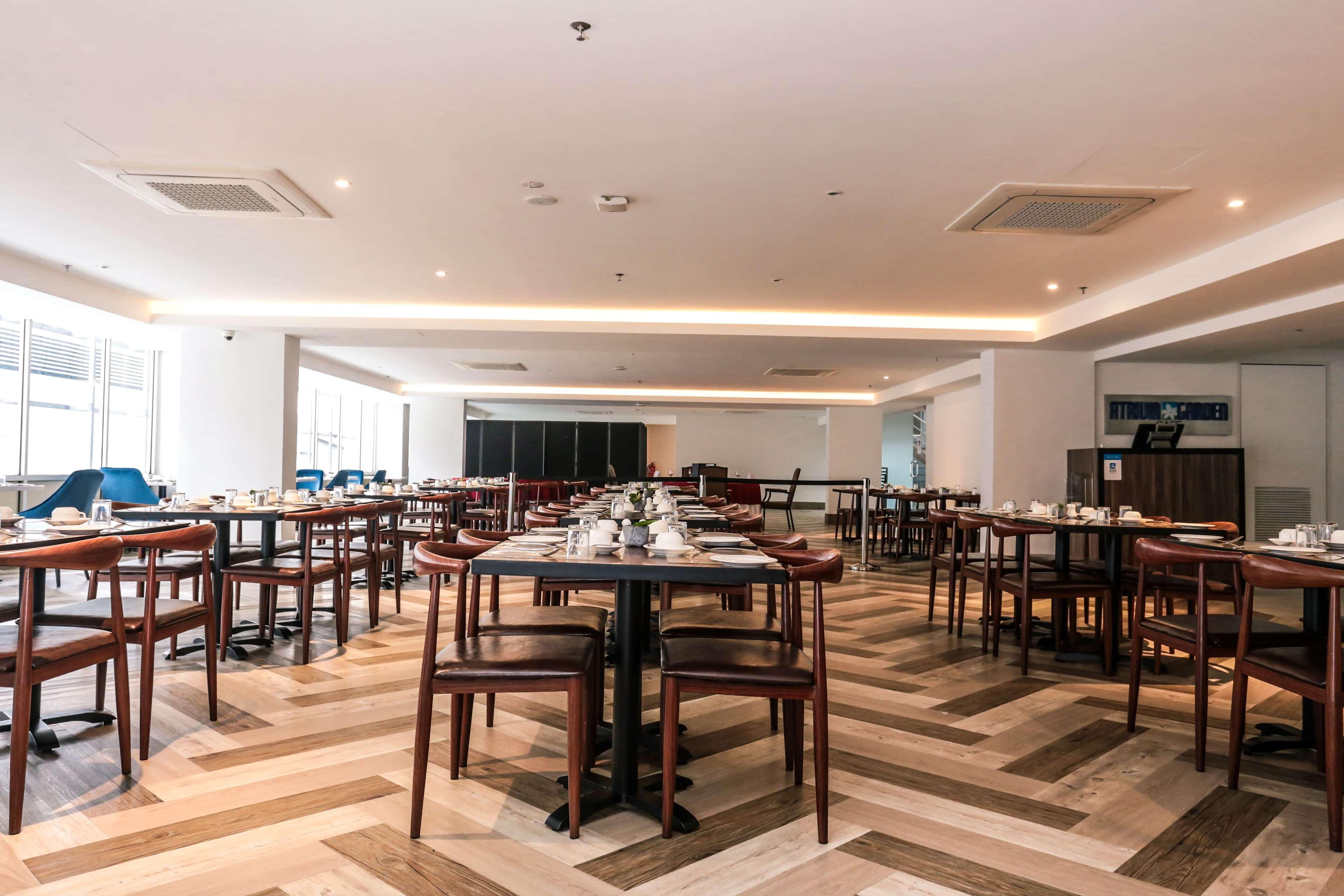 Days And Suites Fraser Business Park Kl Kuala Lumpur Esterno foto