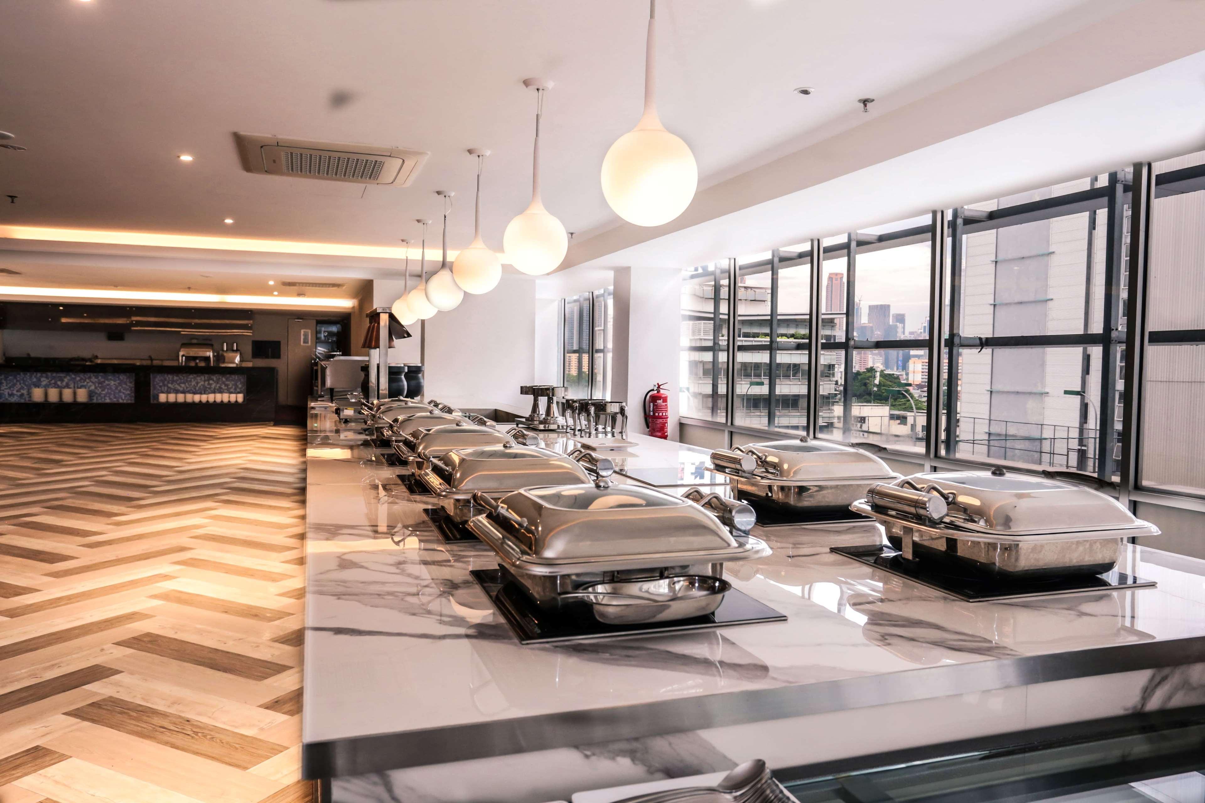 Days And Suites Fraser Business Park Kl Kuala Lumpur Esterno foto